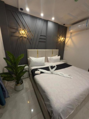Gold swiss suites